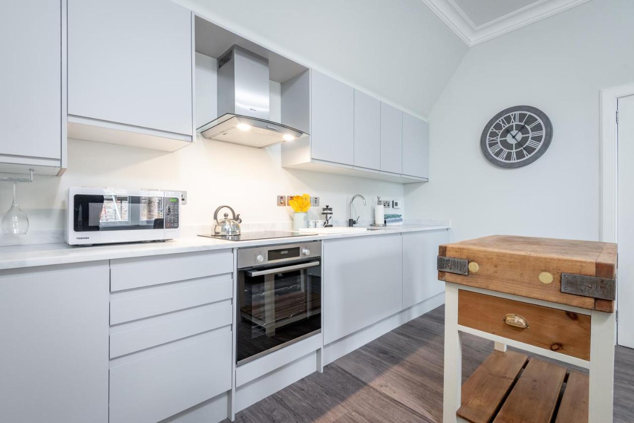South Street Luxury Apartment * Central * Sleeps 4 セント・アンドルーズ エクステリア 写真