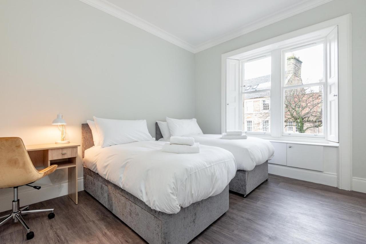 South Street Luxury Apartment * Central * Sleeps 4 セント・アンドルーズ エクステリア 写真
