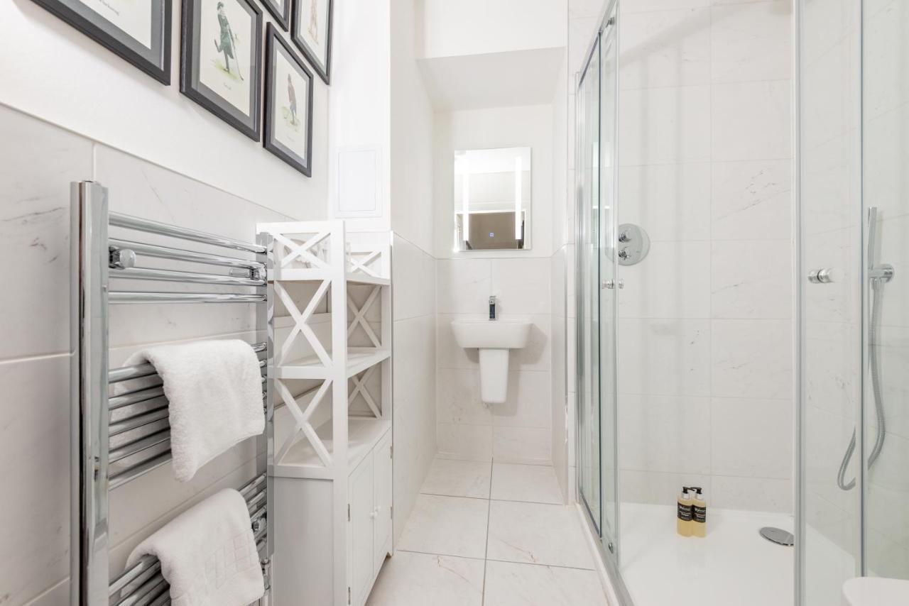 South Street Luxury Apartment * Central * Sleeps 4 セント・アンドルーズ エクステリア 写真